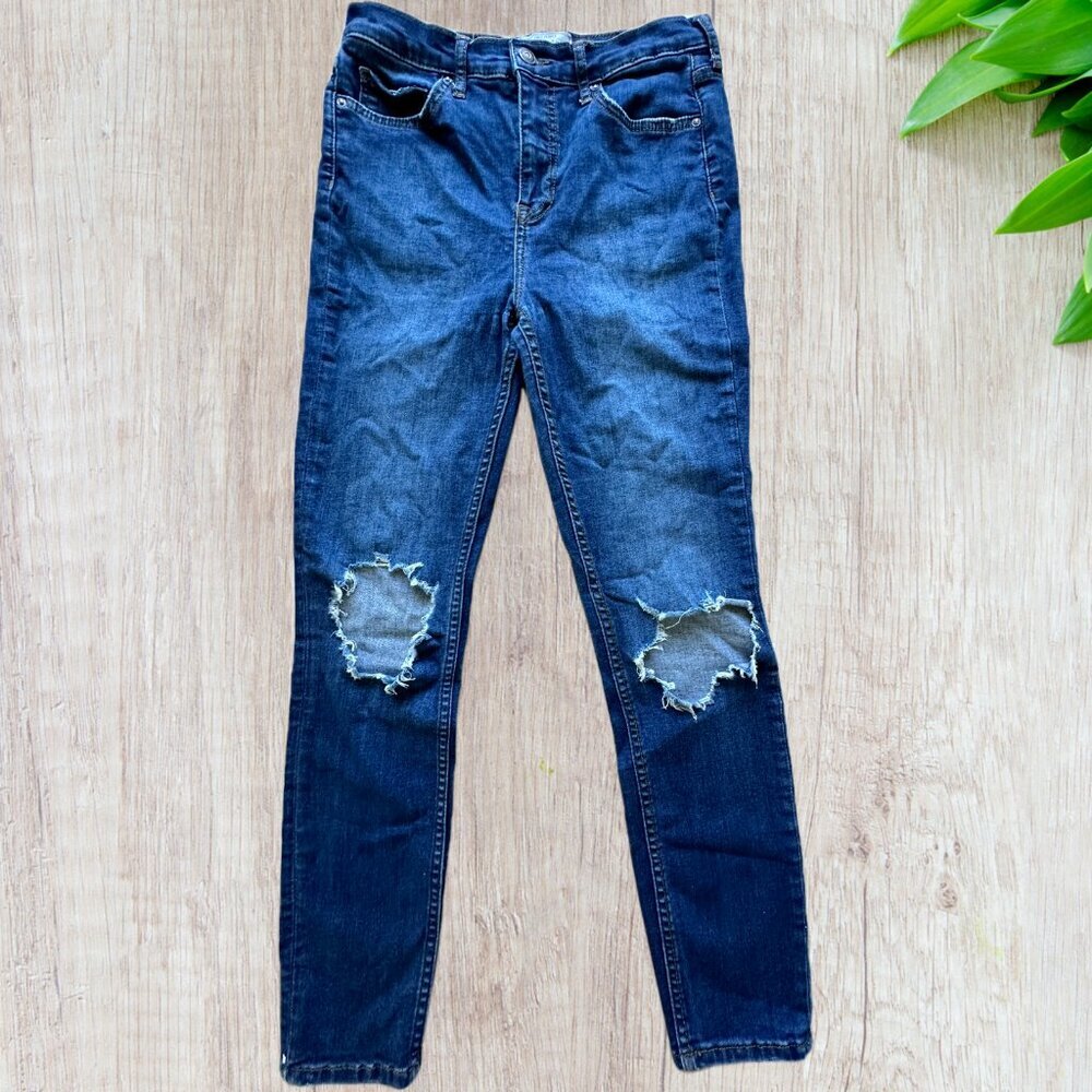 Free People Distressed Destroyed Knee jeans Women Size W29‎